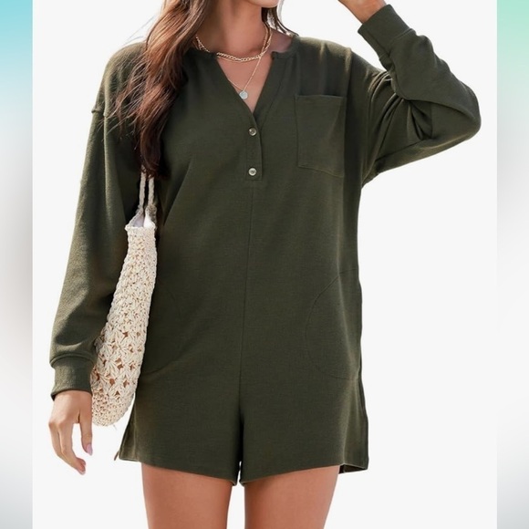 New V Neck Button Rompers Long Sleeve Loose 1 Piece Short Jumpsuit with Pockets - Picture 6 of 9